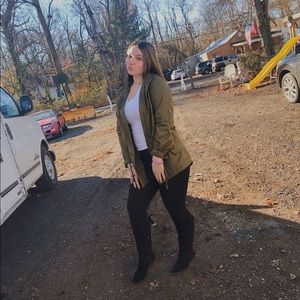 Meet your Posher, Kassy